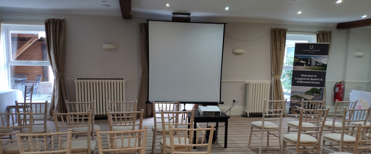 projector-and-projector-screen-hire-pembrokeshire-carmarthenshire